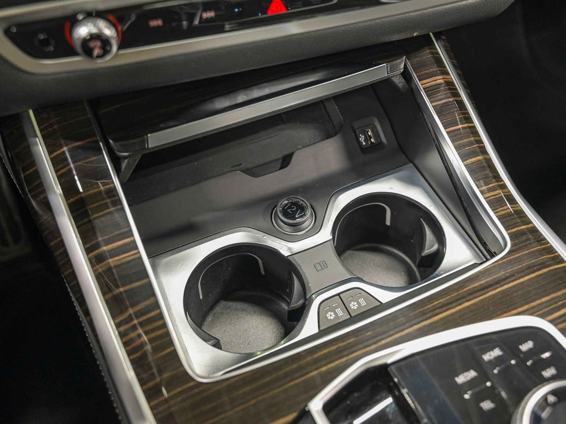 Used 2023 BMW X7 xDrive40i w/ Executive Package image 23