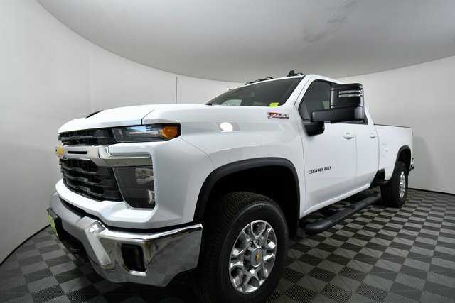 New 2026 Chevrolet Silverado 3500 LT w/ Convenience Package image 6