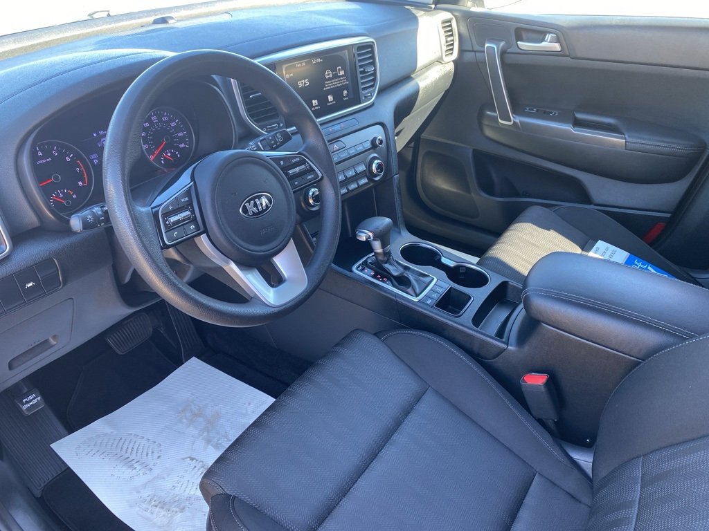 Used 2020 Kia Sportage LX image 19