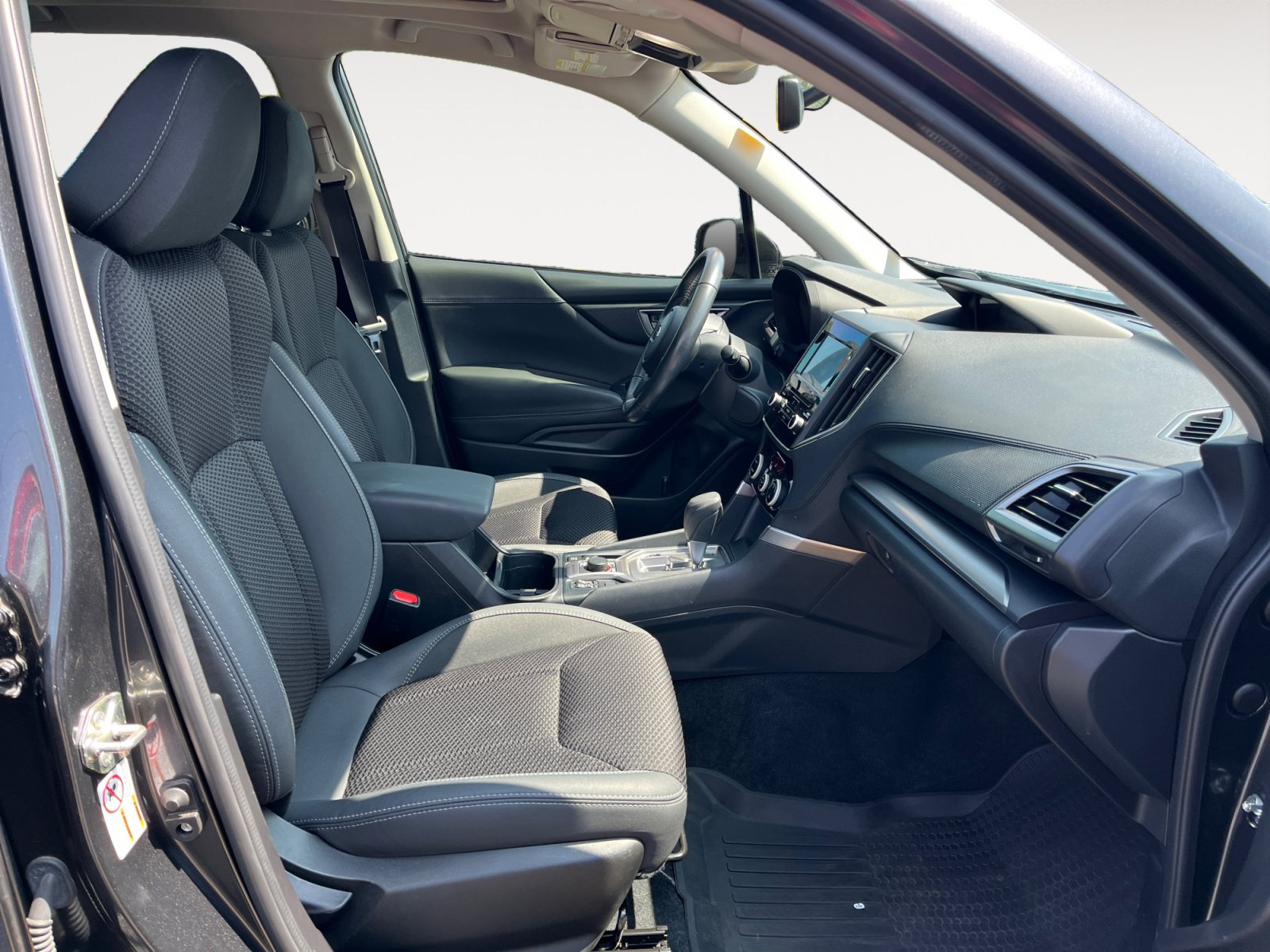 Used 2019 Subaru Forester Premium AWD/4WD image 18