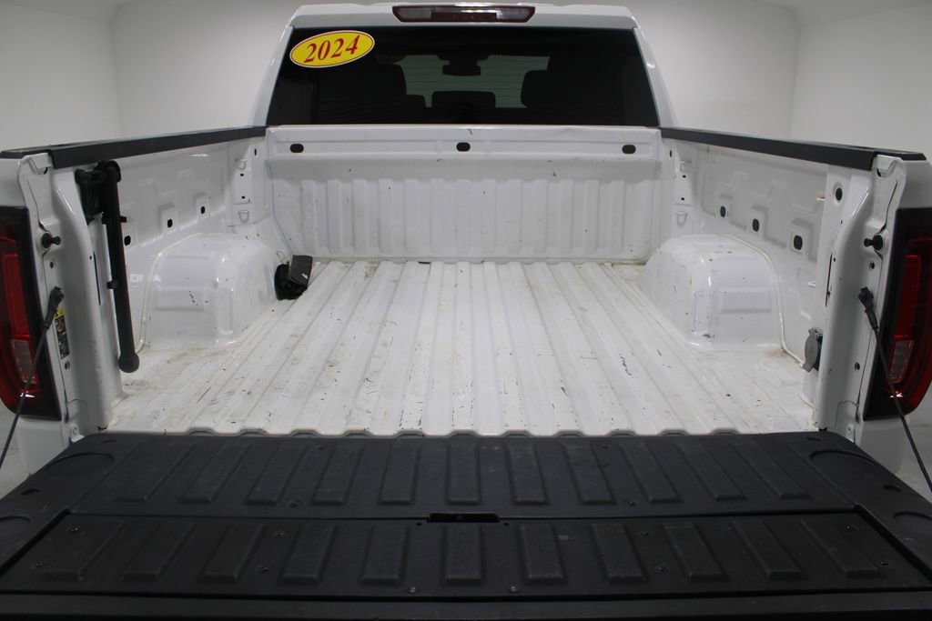 Used 2024 GMC Sierra 1500 SLT image 18