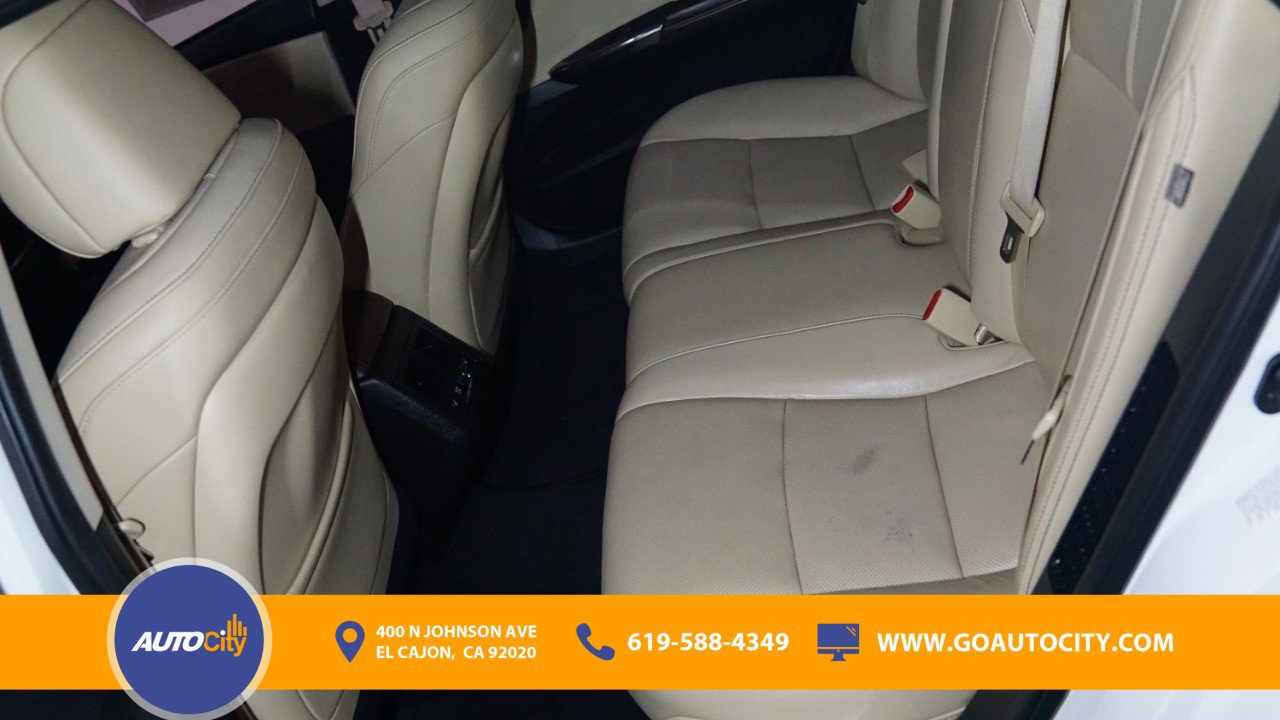 Used 2017 Toyota Avalon Limited w/ Carpet Mat Package FWD image 14
