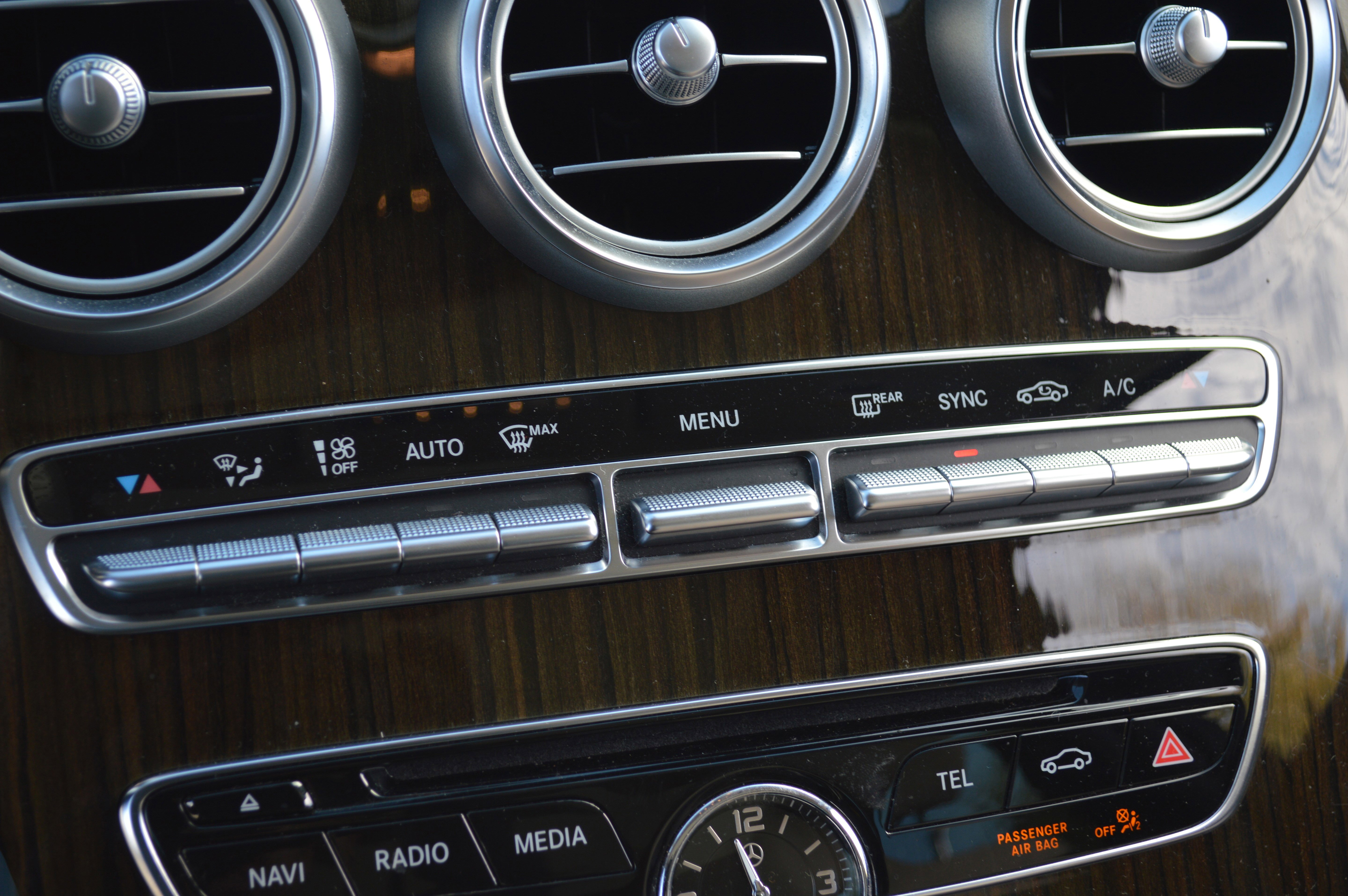 Used 2018 Mercedes-Benz C 300 Sedan image 23