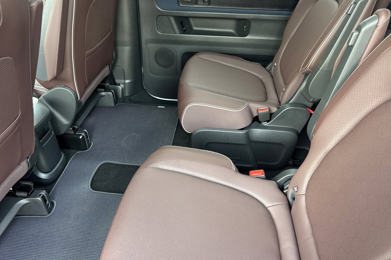 New 2025 Volkswagen ID. Buzz Pro S Plus image 10