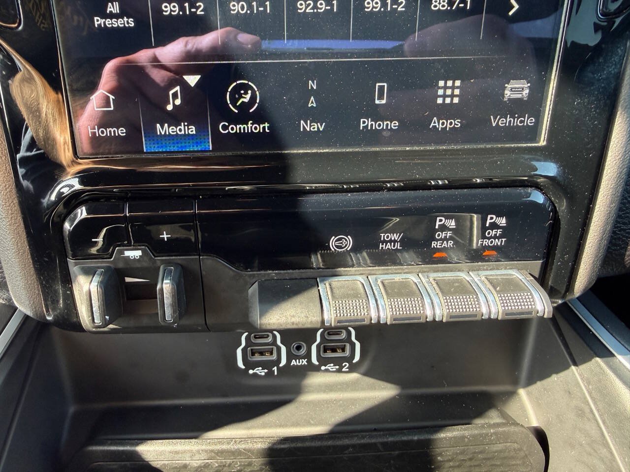 Used 2022 RAM 2500 Lone Star w/ Night Edition AWD/4WD image 30