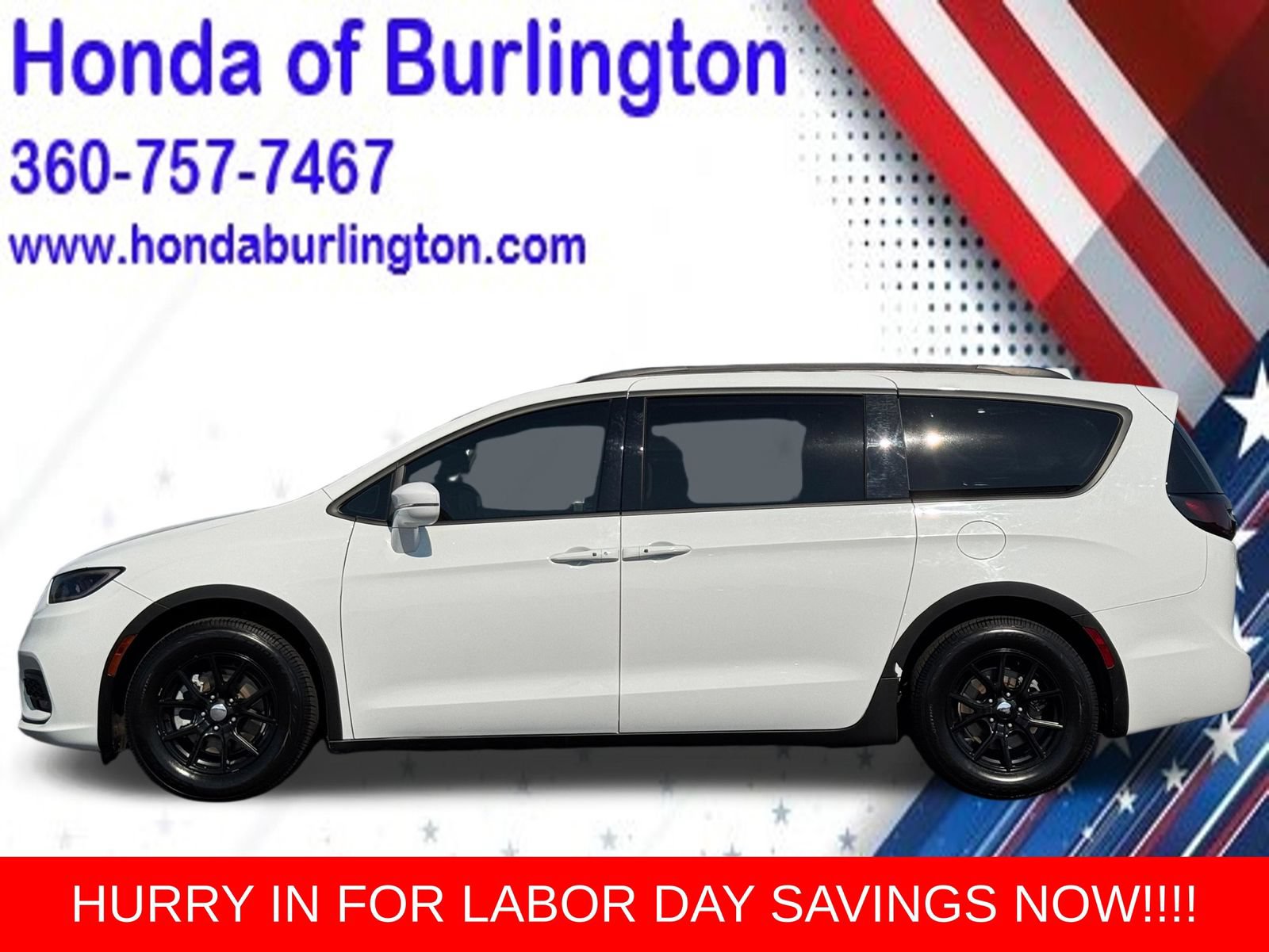 Used 2022 Chrysler Pacifica Touring-L FWD image 3