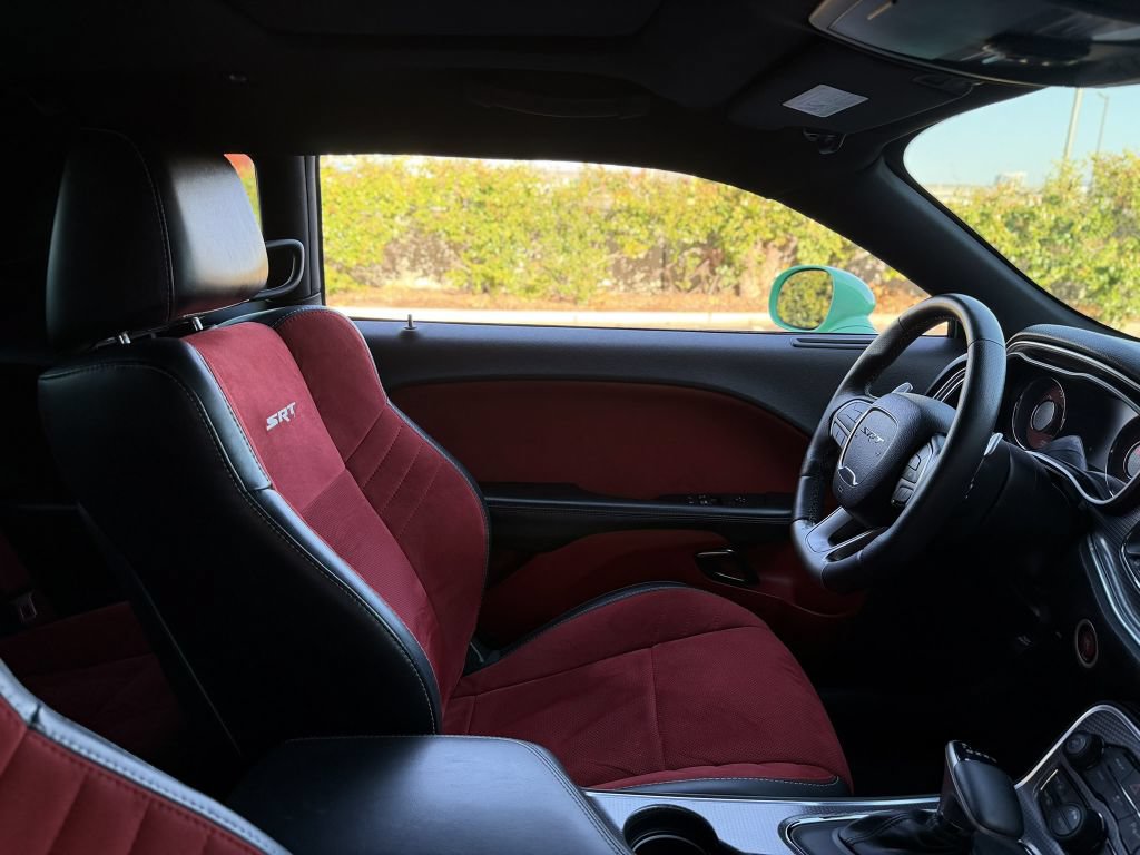 Used 2016 Dodge Challenger SRT Hellcat RWD image 24