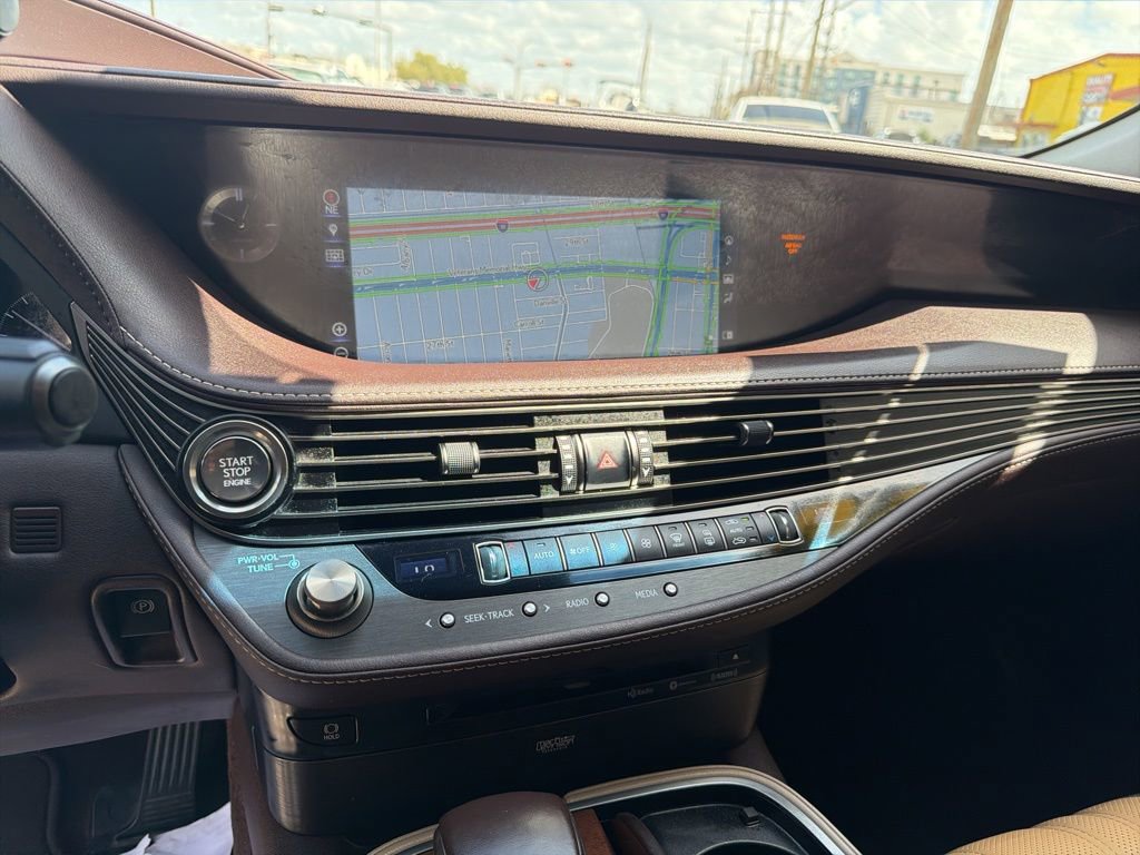Used 2020 Lexus LS 500 w/ Interior Upgrade Package image 9