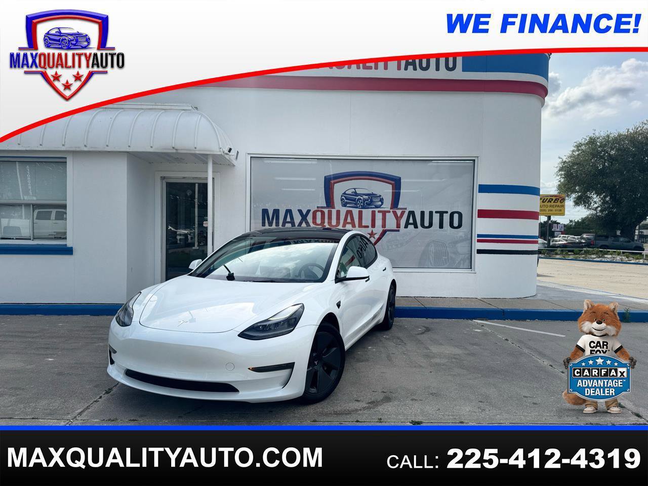 Used 2023 Tesla Model 3 Standard Range RWD image 1