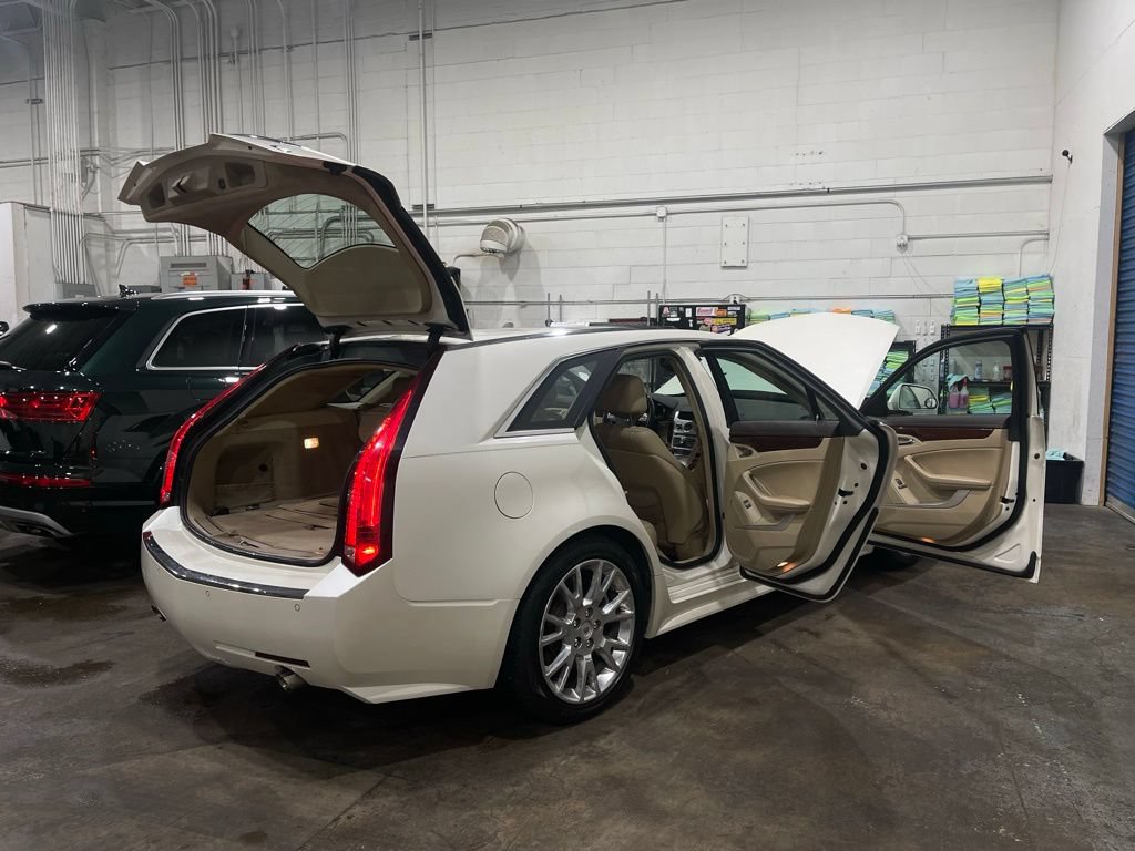 Used 2013 Cadillac CTS Premium AWD/4WD image 38