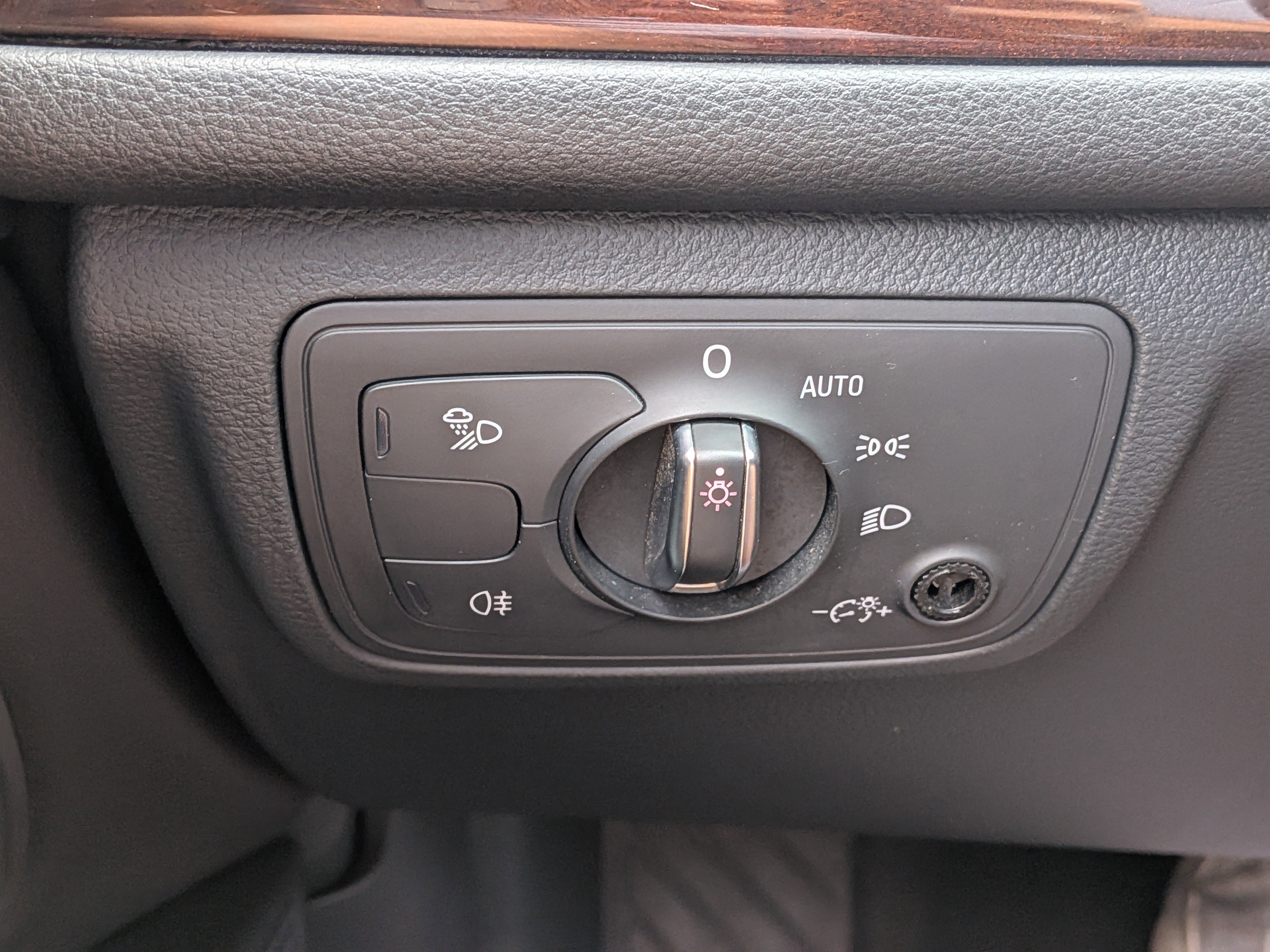 Used 2016 Audi A6 2.0T Premium Plus w/ Premium Plus Package image 24