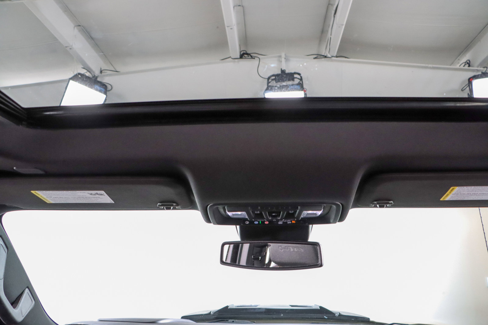 Used 2022 GMC Sierra 1500 AT4 w/ AT4 Premium Package image 23