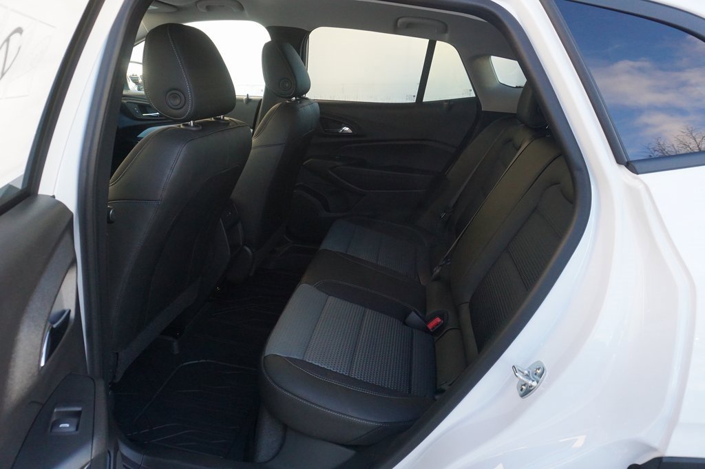 New 2026 Chevrolet Trax LT w/ Driver Confidence Package image 11