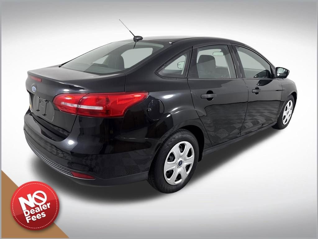 Used 2018 Ford Focus S image 2