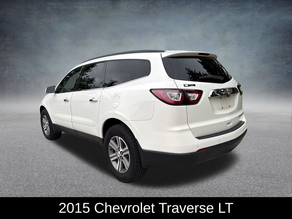 Used 2015 Chevrolet Traverse LT FWD image 3
