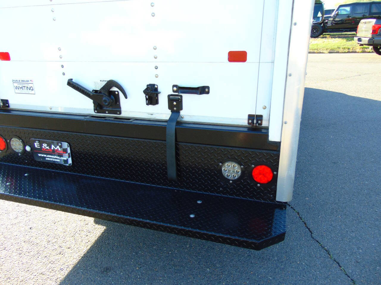 Used 2022 GMC Savana 3500 w/ Power Convenience Package RWD image 28