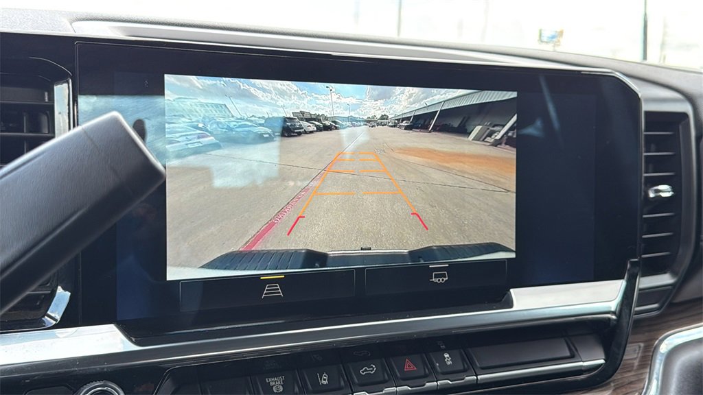 Used 2024 Chevrolet Silverado 2500 LT image 23