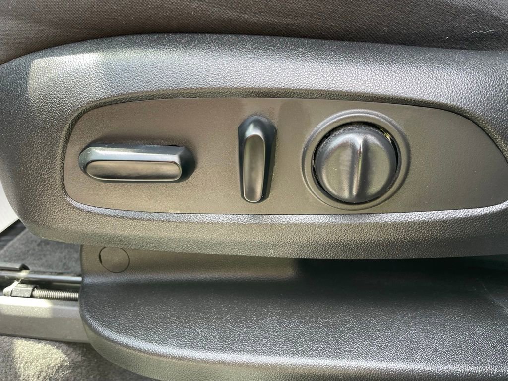 Used 2019 Chevrolet Traverse LT w/ LPO, Floor Liner Package AWD/4WD image 29