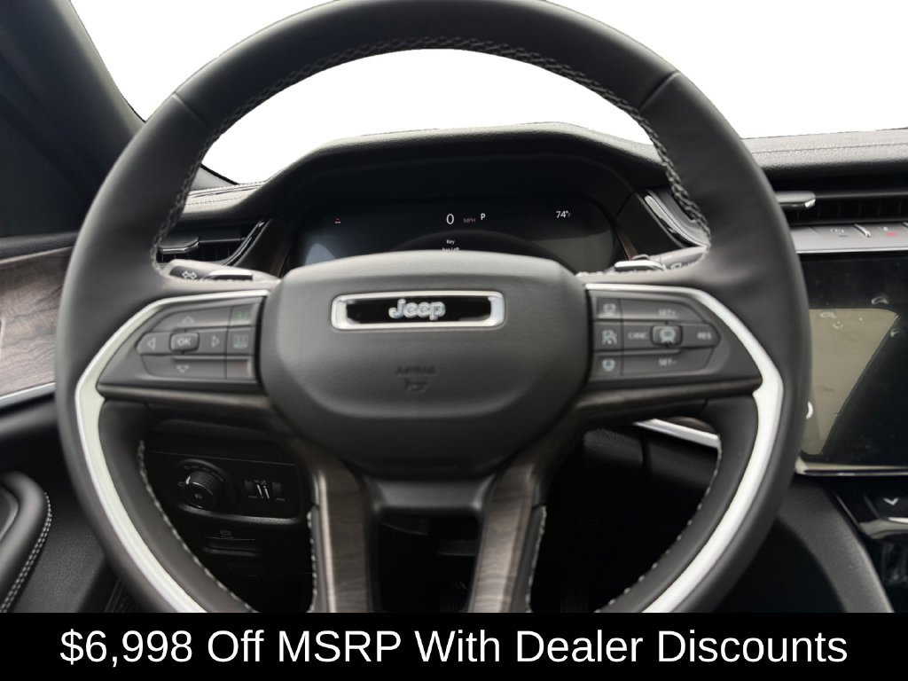 New 2026 Jeep Grand Cherokee Limited w/ Limited Altitude Package AWD/4WD image 12