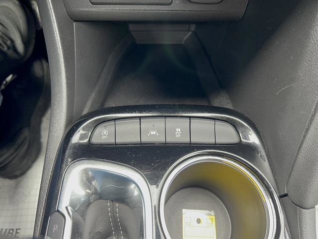 Used 2023 Buick Encore GX Select w/ Sport Touring Package FWD image 19