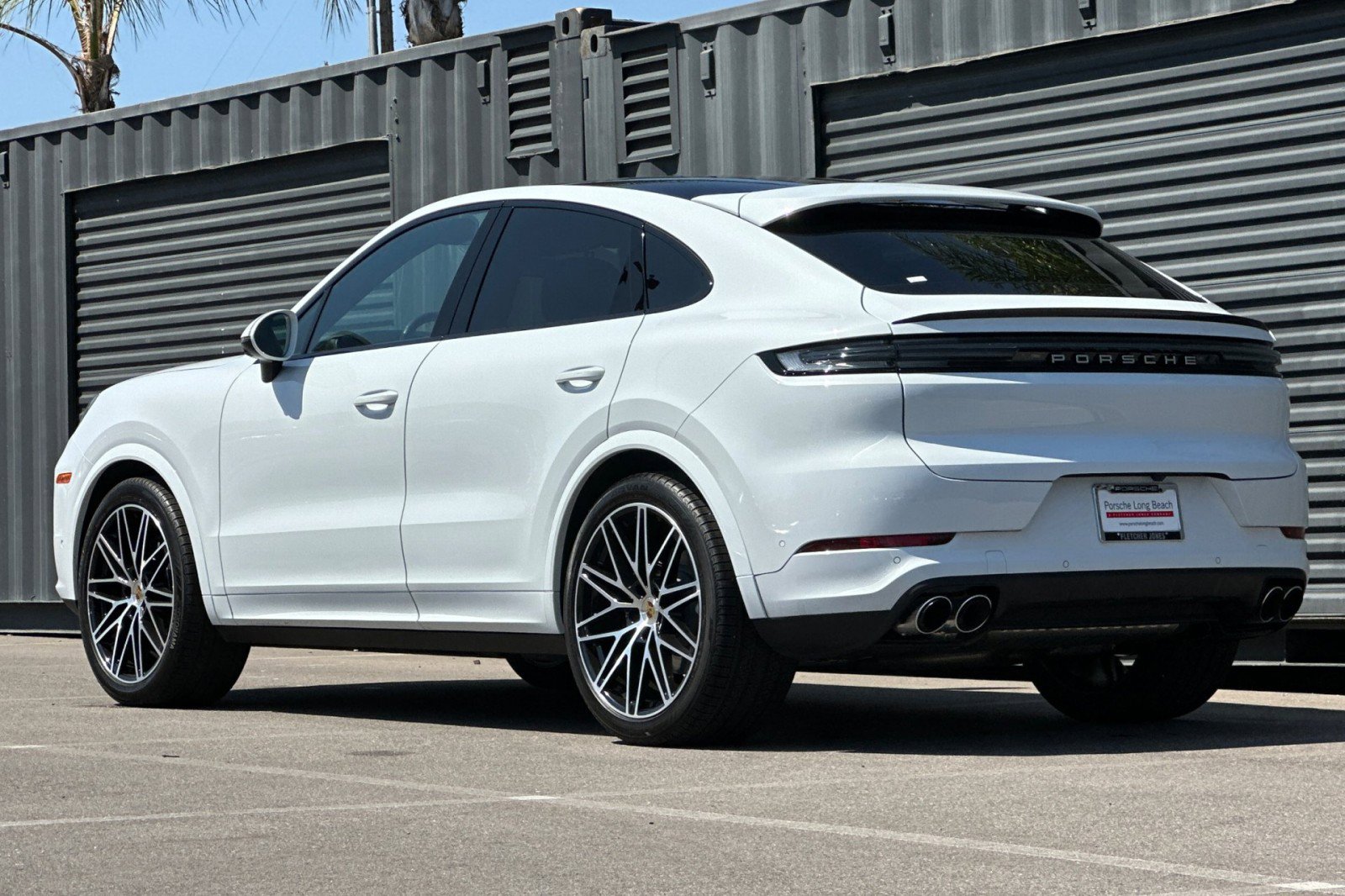 Certified 2024 Porsche Cayenne Coupe AWD/4WD image 3