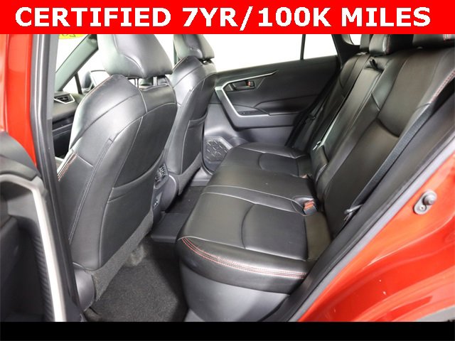 Used 2021 Toyota RAV4 SE w/ Weather & Moonroof Package image 17