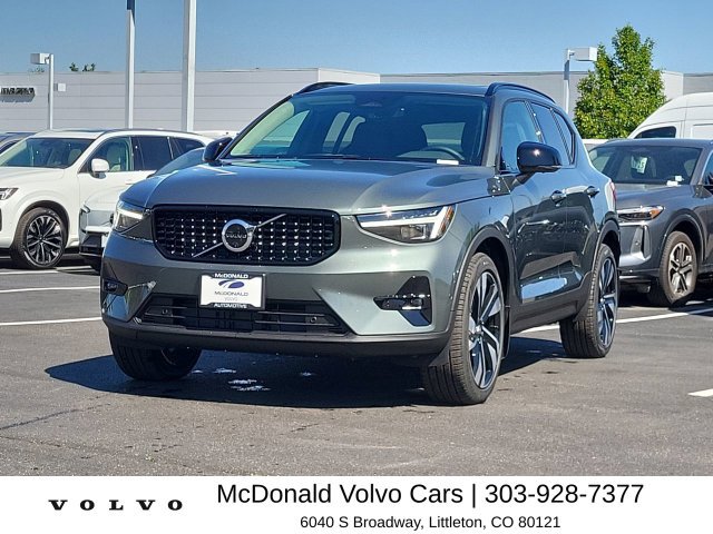 New 2026 Volvo XC40 B5 Ultra w/ Protection Package Premier AWD/4WD image 4
