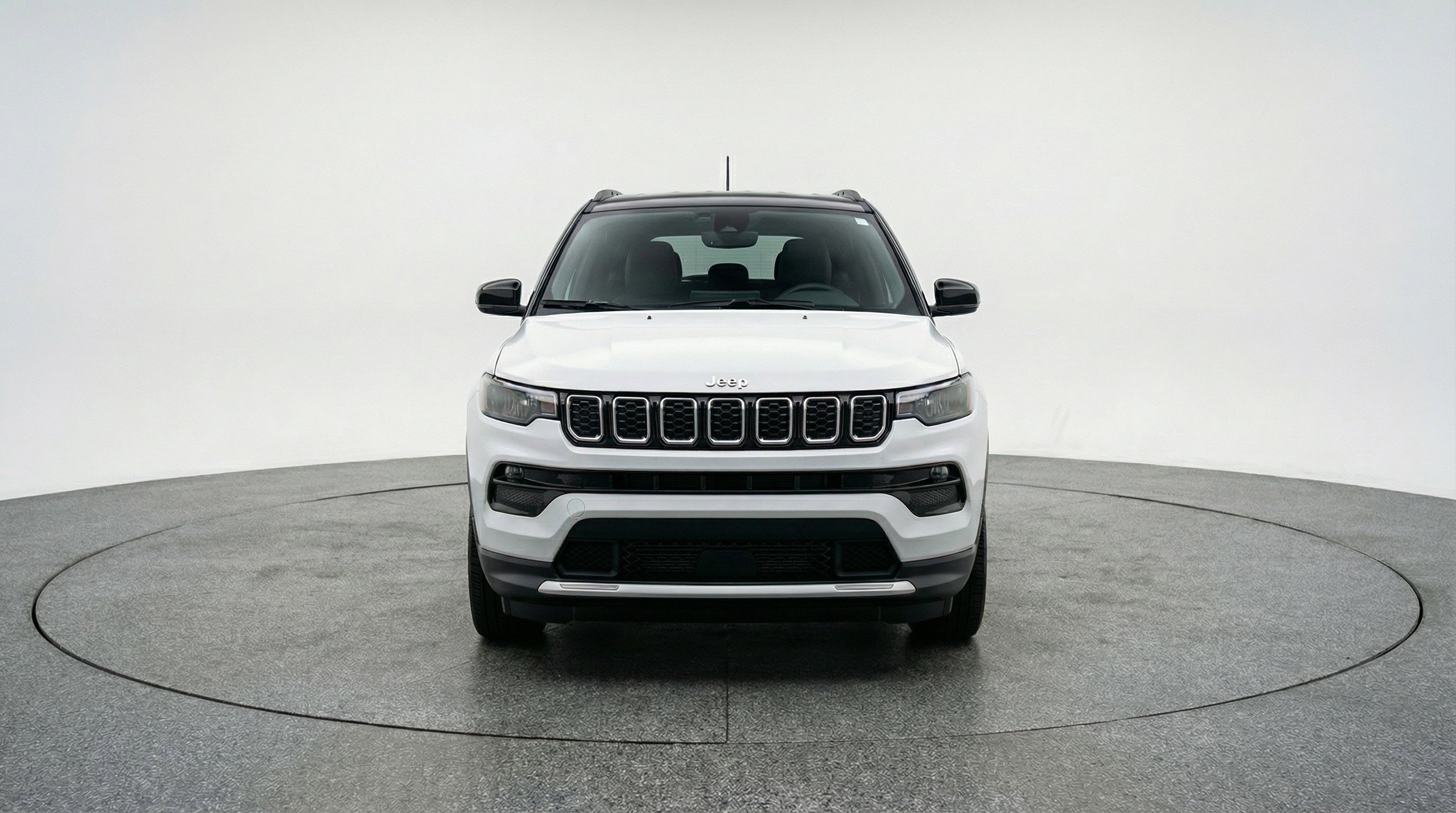 Used 2025 Jeep Compass Limited AWD/4WD image 2