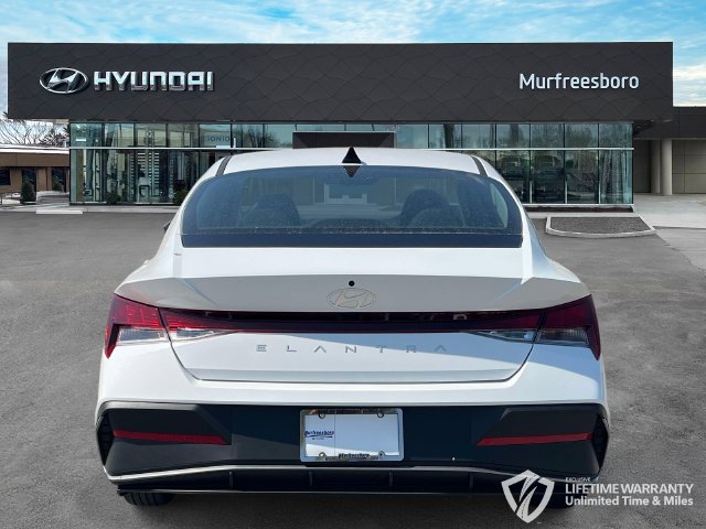 New 2026 Hyundai Elantra SE FWD image 6