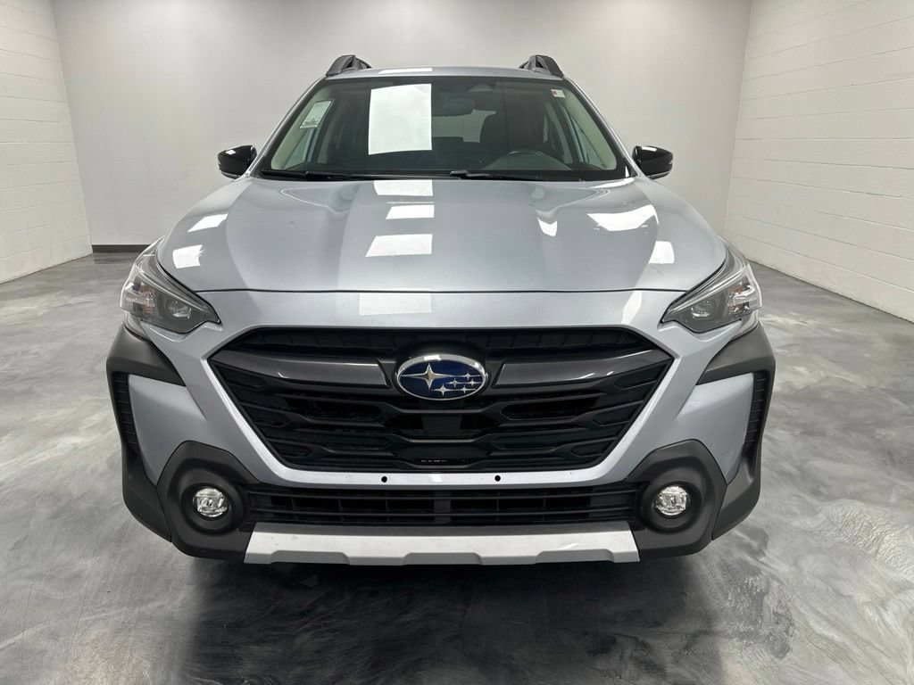 Used 2024 Subaru Outback Limited AWD/4WD image 2