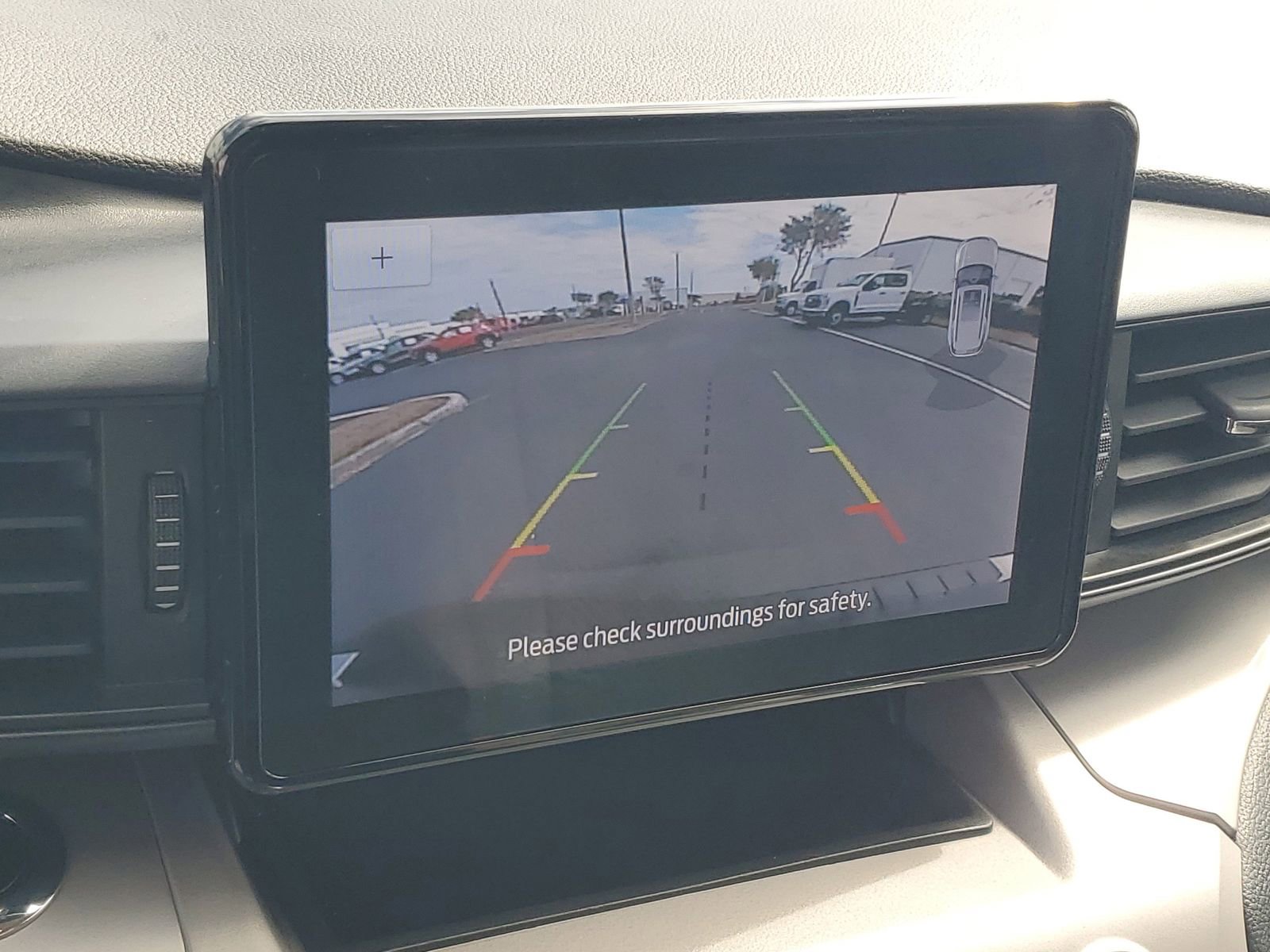 Certified 2023 Ford Explorer XLT image 26