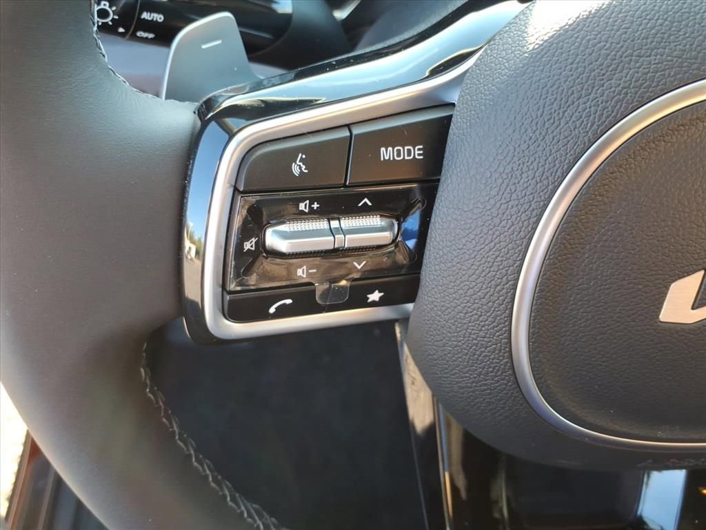 New 2026 Kia Carnival EX image 20