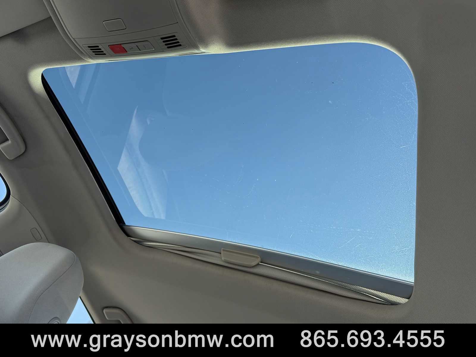 Used 2016 Volkswagen Golf S image 25