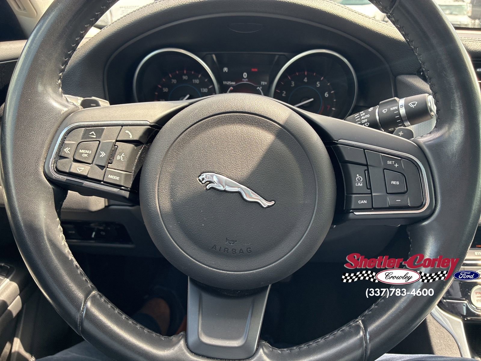 Used 2018 Jaguar XF Premium RWD image 25