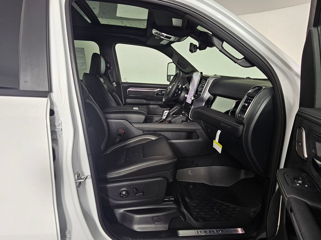 New 2026 RAM 1500 RHO w/ RHO Level 1 Equipment Group AWD/4WD image 38