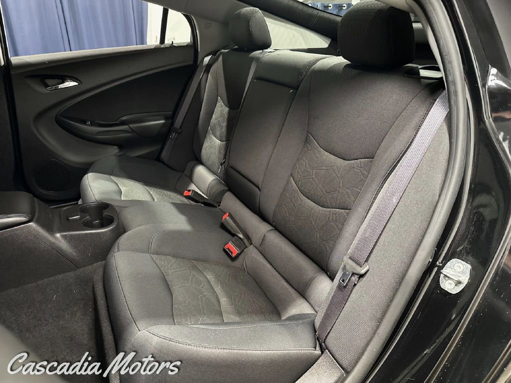 Used 2017 Chevrolet Volt LT w/ Comfort Package FWD image 9