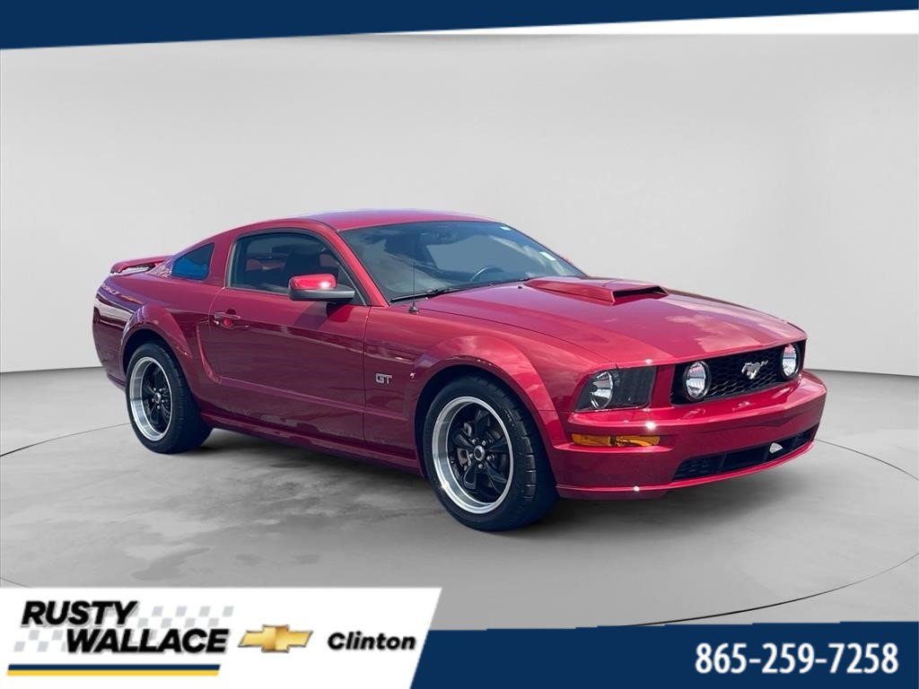 Used 2005 Ford Mustang GT Premium RWD image 1