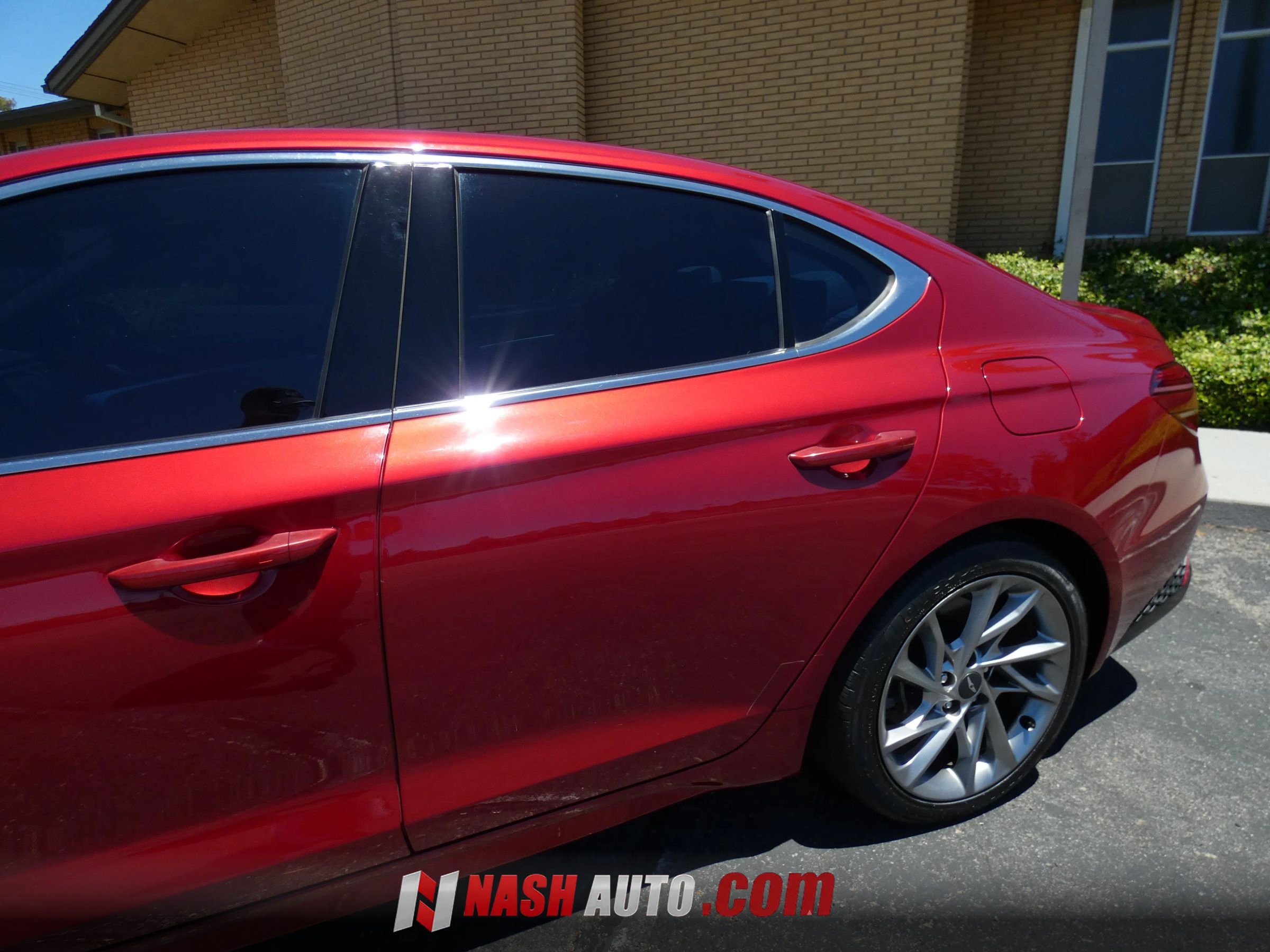 Used 2022 Genesis G70 2.0T RWD image 12