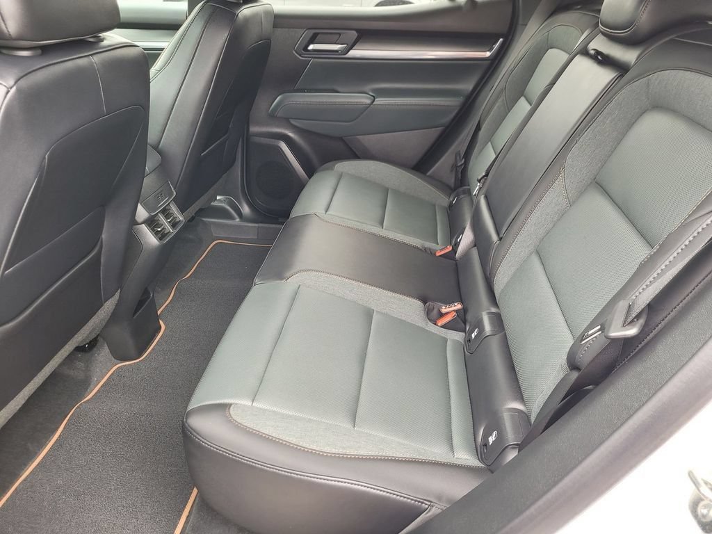 New 2026 GMC Terrain AT4 w/ Technology Package II AWD/4WD image 8