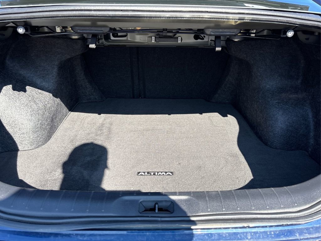 Used 2023 Nissan Altima 2.5 SR image 11