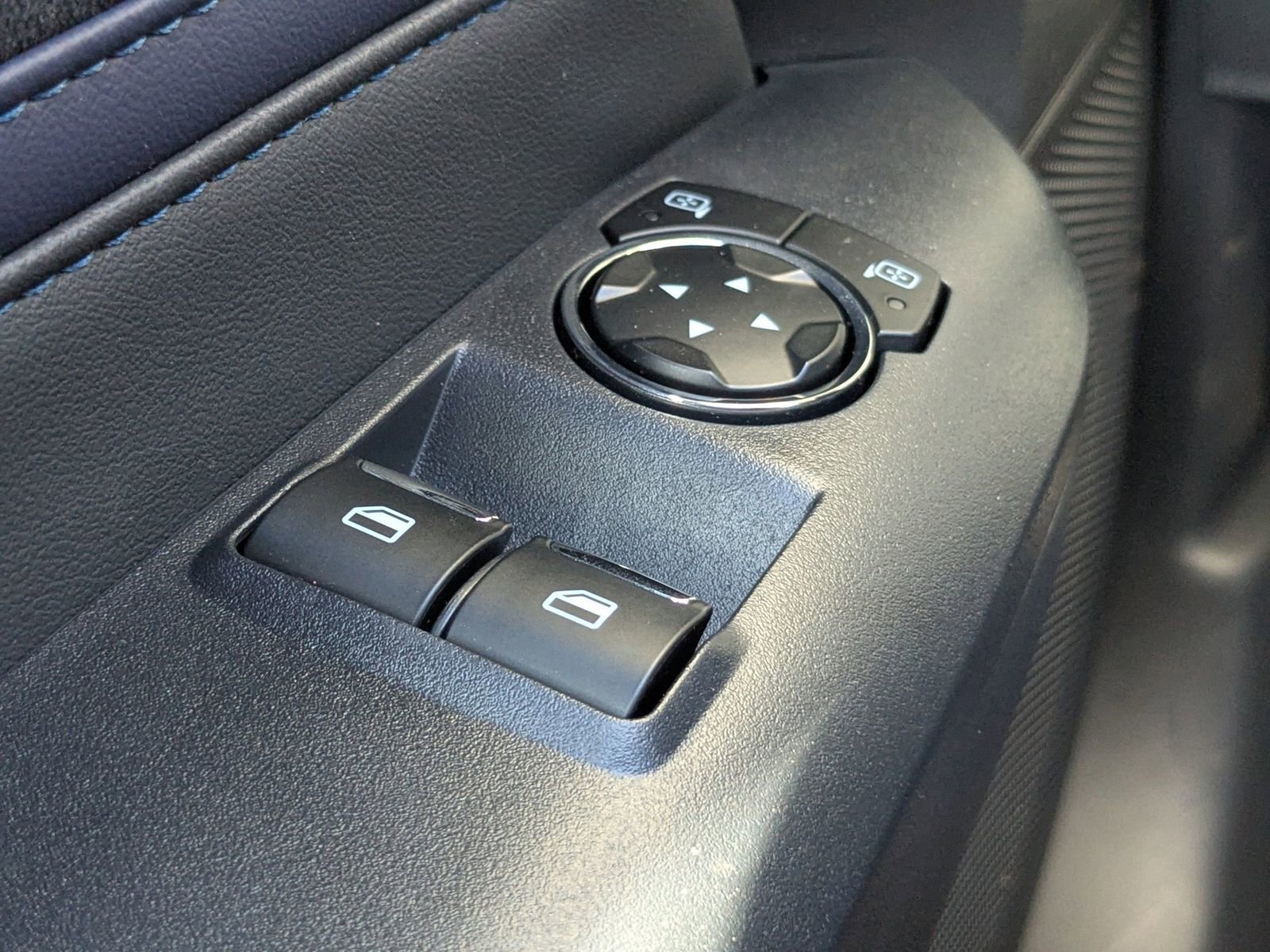 New 2025 Ford Mustang Dark Horse image 23