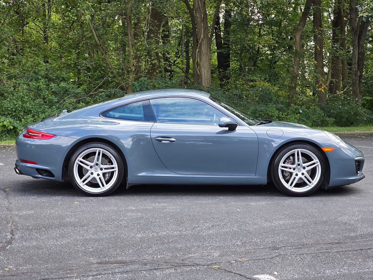Used 2017 Porsche 911 Carrera RWD image 7