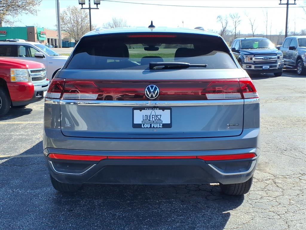 Used 2024 Volkswagen Atlas Cross Sport SE image 30
