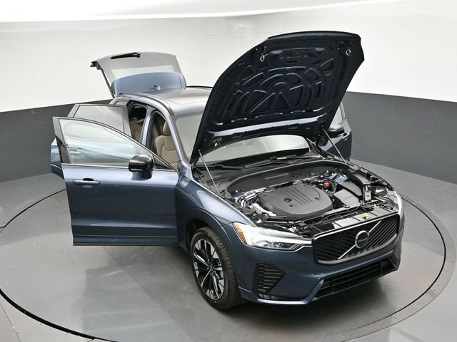 New 2026 Volvo XC60 B5 Plus w/ Protection Package Premier AWD/4WD image 49