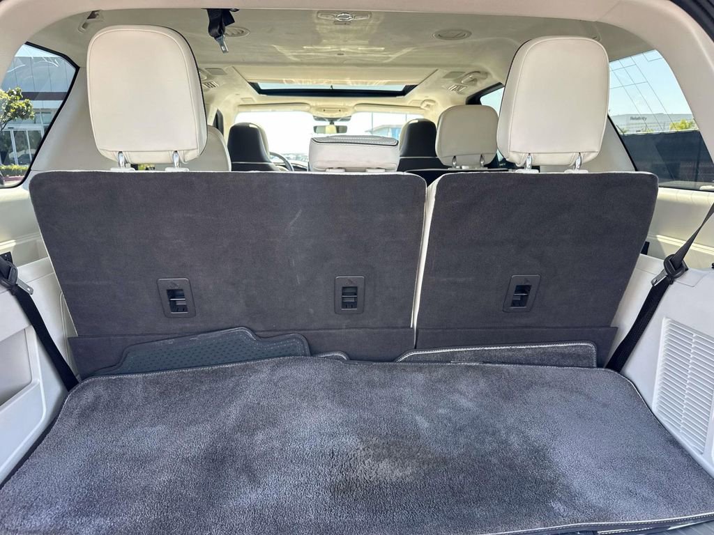 Certified 2022 Lincoln Navigator Black Label AWD/4WD image 8