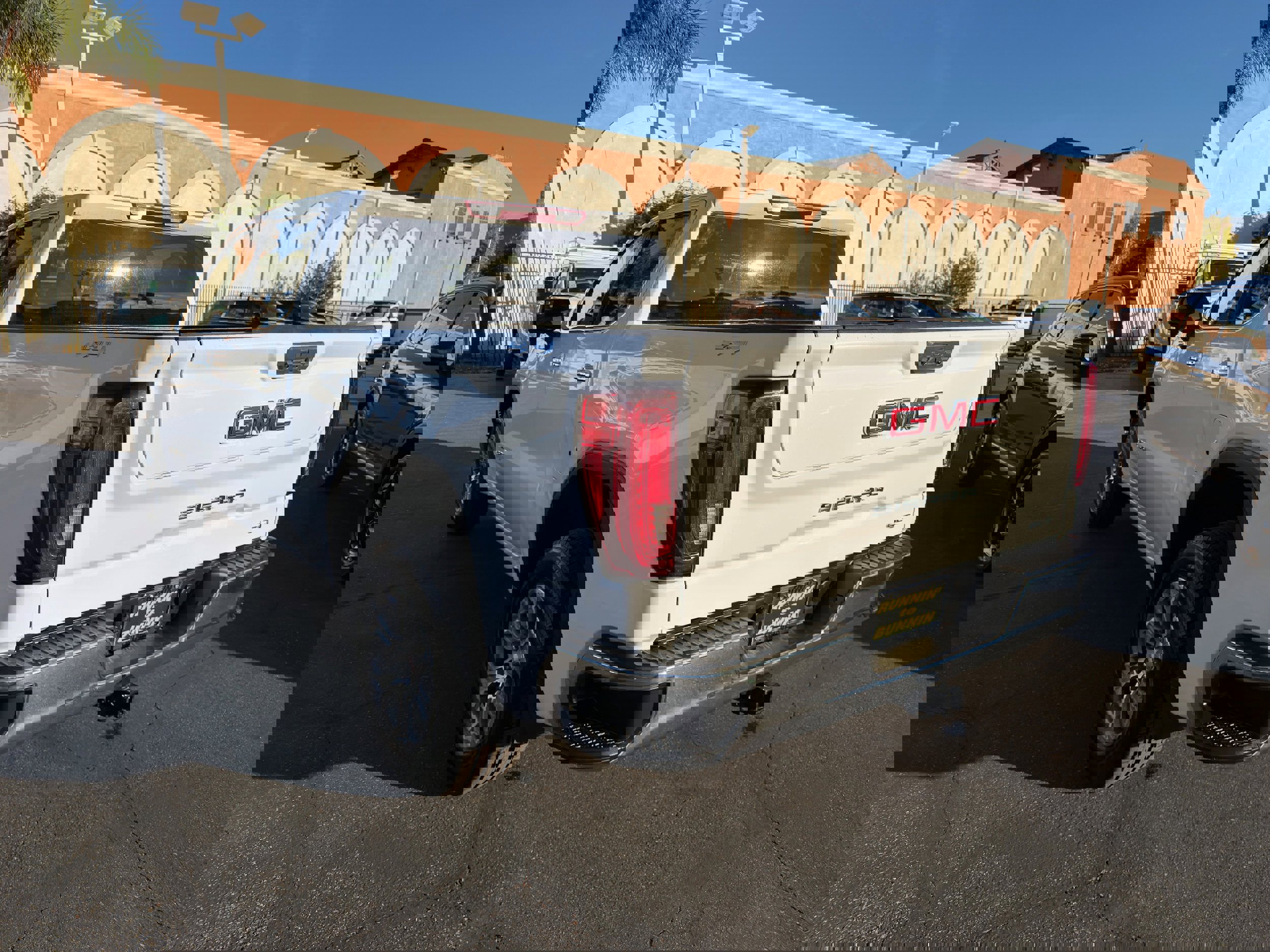 Used 2024 GMC Sierra 1500 SLT image 6