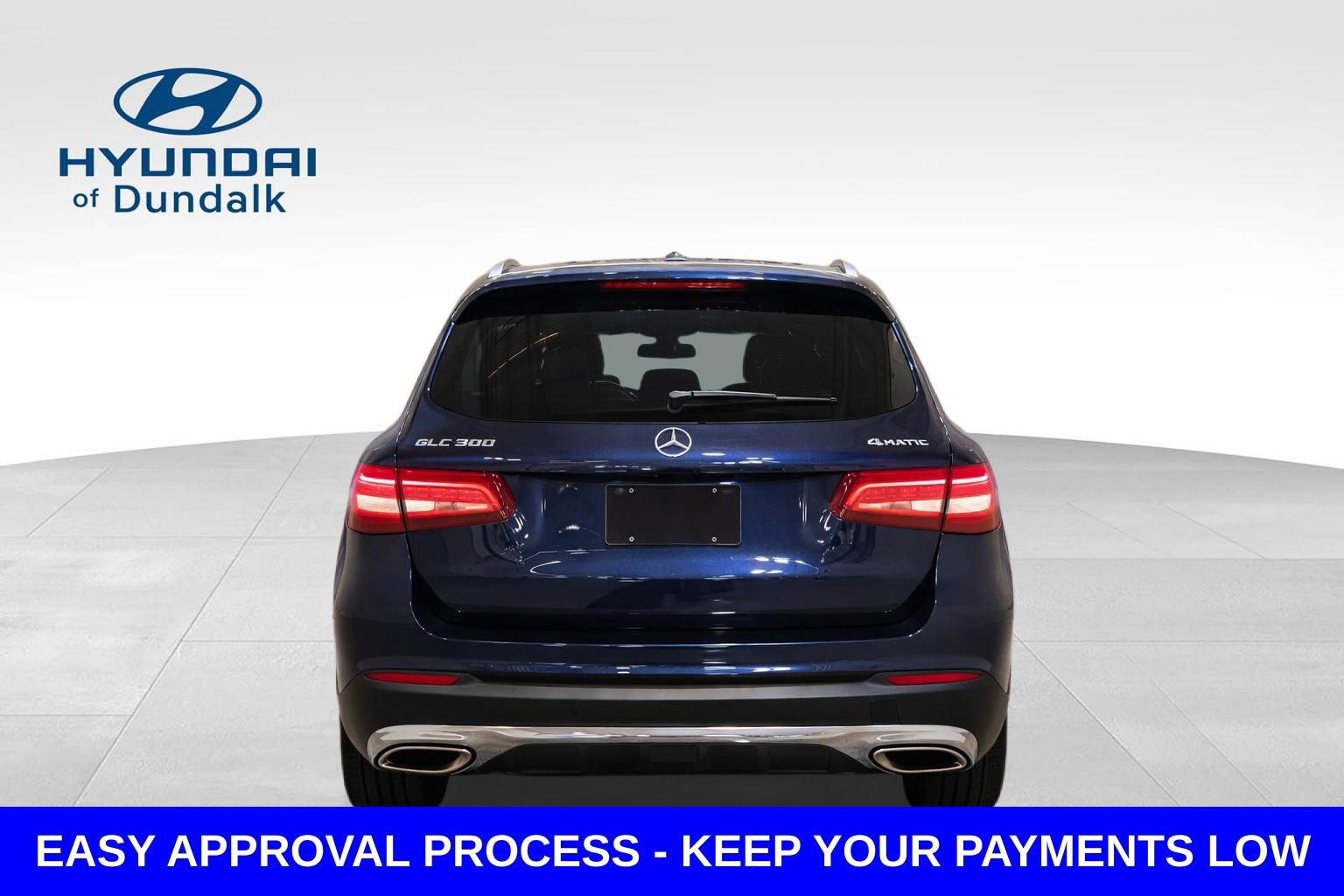 Used 2018 Mercedes-Benz GLC 300 4MATIC w/ Premium Package image 6