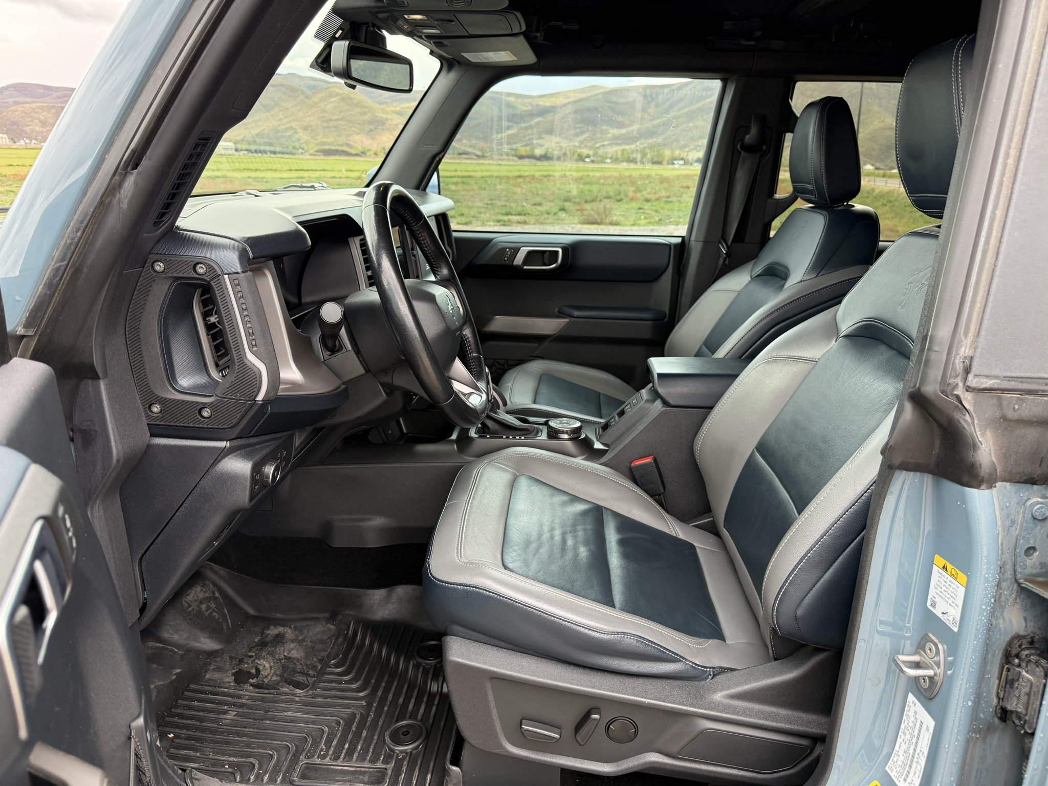 Used 2021 Ford Bronco Outer Banks AWD/4WD image 15