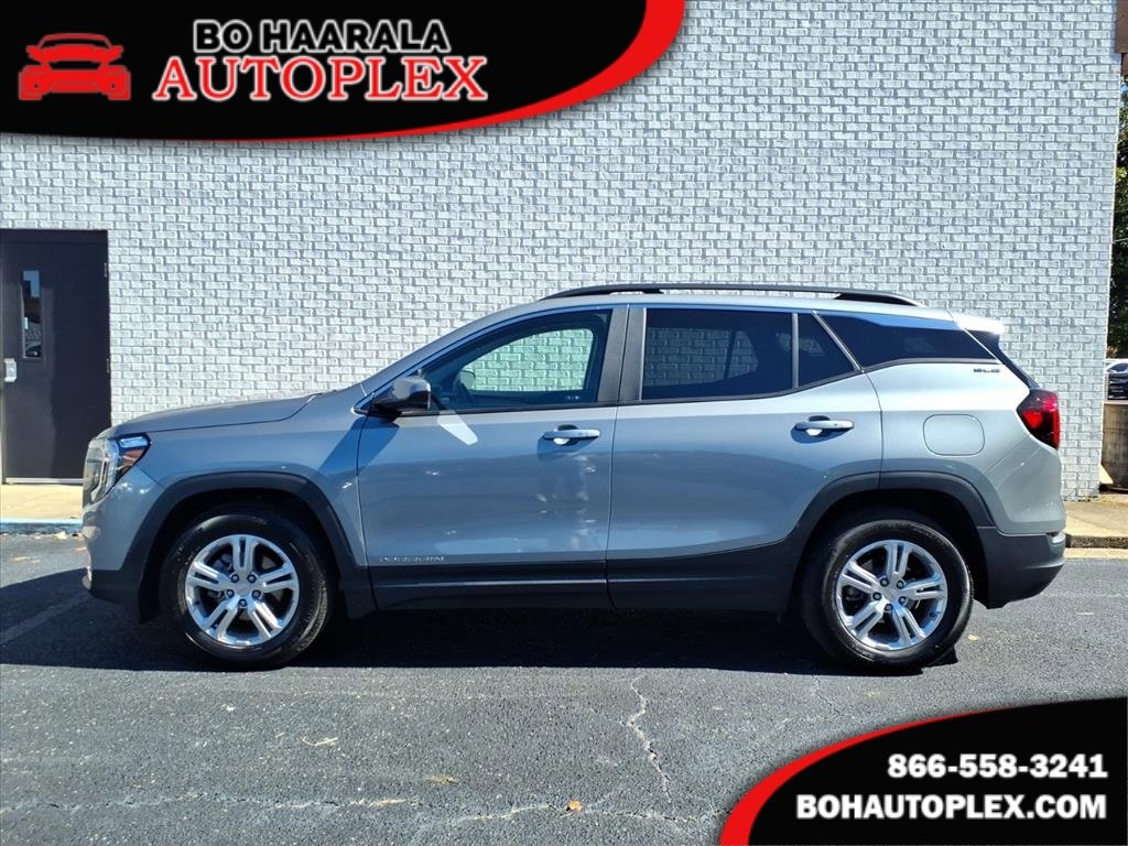 Used 2023 GMC Terrain SLE w/ Driver Convenience Package