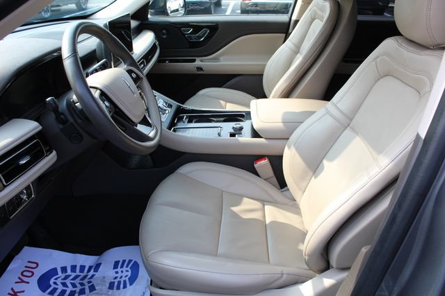 Used 2022 Lincoln Aviator Reserve w/ Equipment Group 201A AWD/4WD image 15